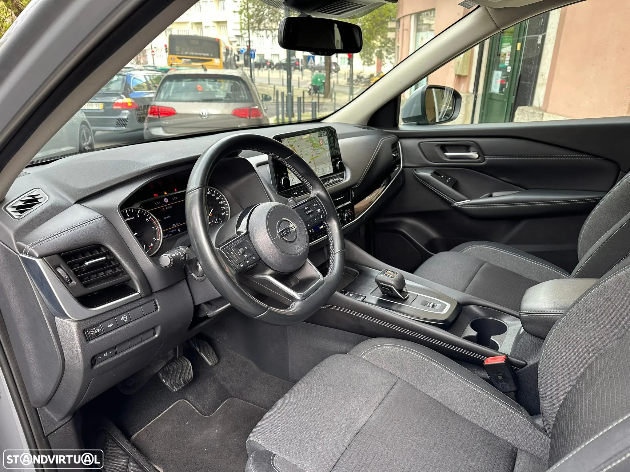 Nissan Qashqai 1.3 DIG-T N-Connecta Xtronic - 13