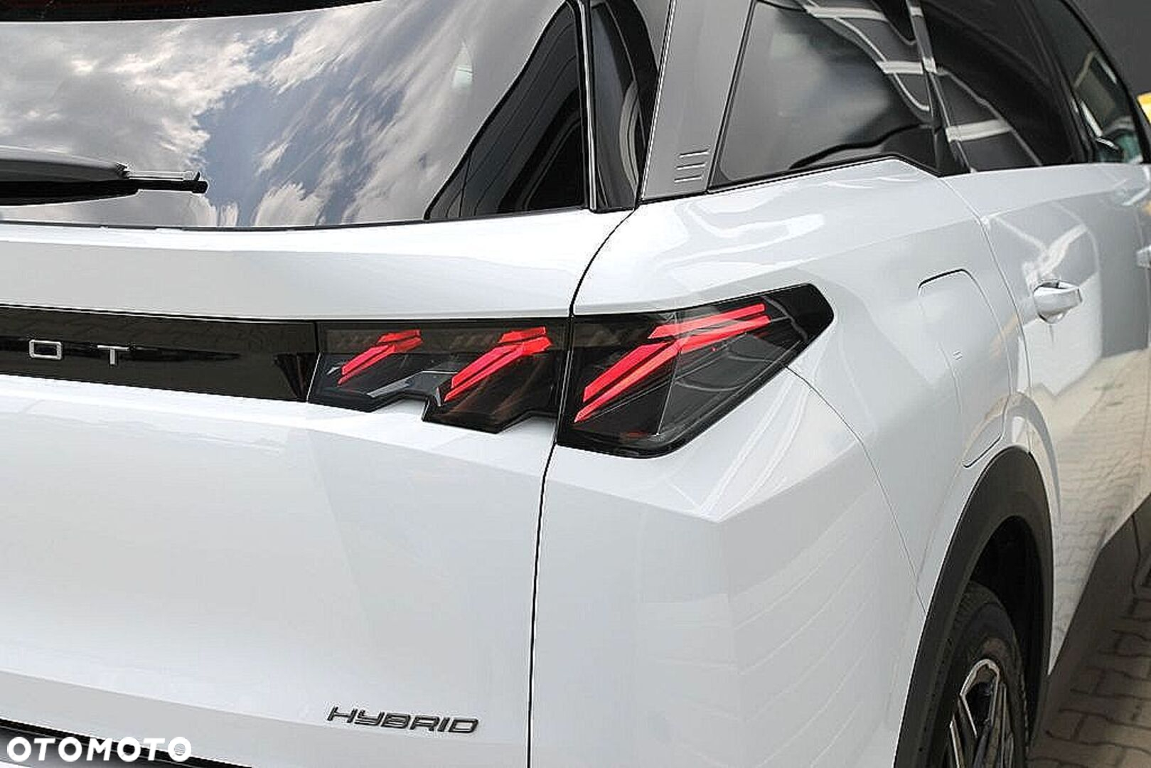 Peugeot 5008 1.2 PureTech mHEV GT S&S e-DCS6 - 29