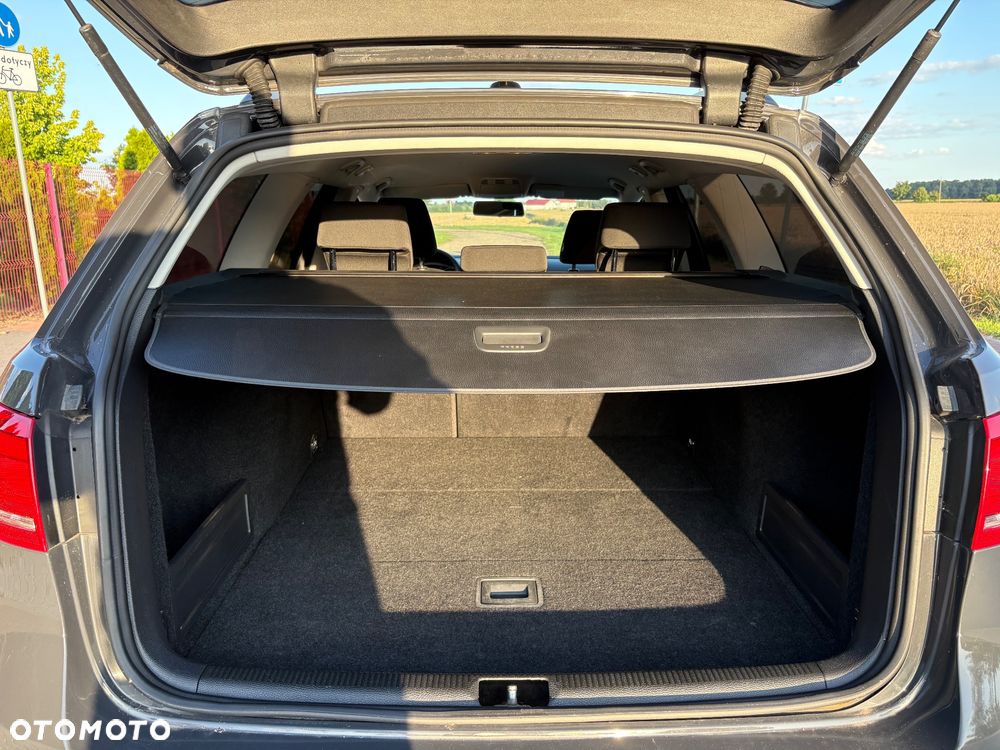 Volkswagen Passat 1.6 TDI DPF BlueMot Comfortline - 20