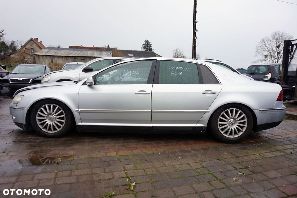 VOLKSWAGEN PHAETON  2004 LG9R 4.2 FSI V8 BGH 335KM GUL SREBRNY na części - 2