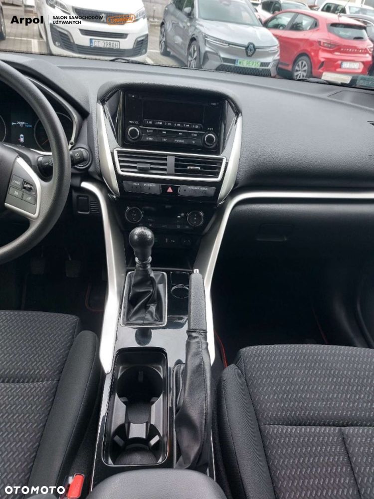 Mitsubishi Eclipse Cross 1.5 T Inform - 17