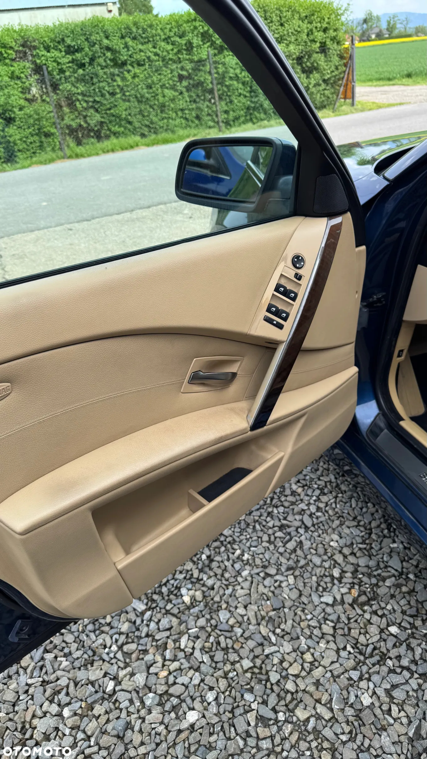BMW Seria 5 545i - 14