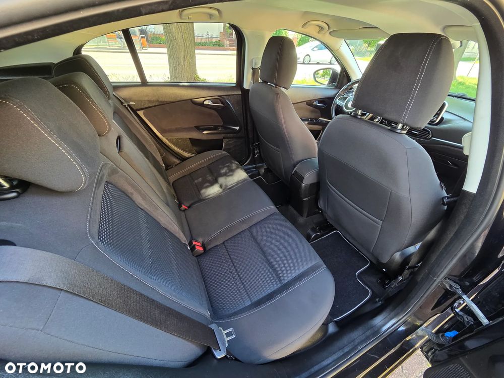 Fiat Tipo 1.6 MultiJet DCT Lounge - 11