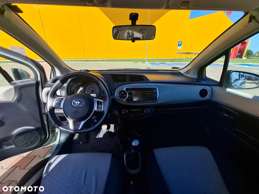 Toyota Yaris 1.33 Prestige - 18