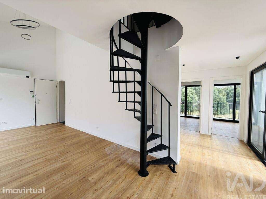 Duplex T3 em Alcabideche de 155,00 m2 - Grande imagem: 2/25