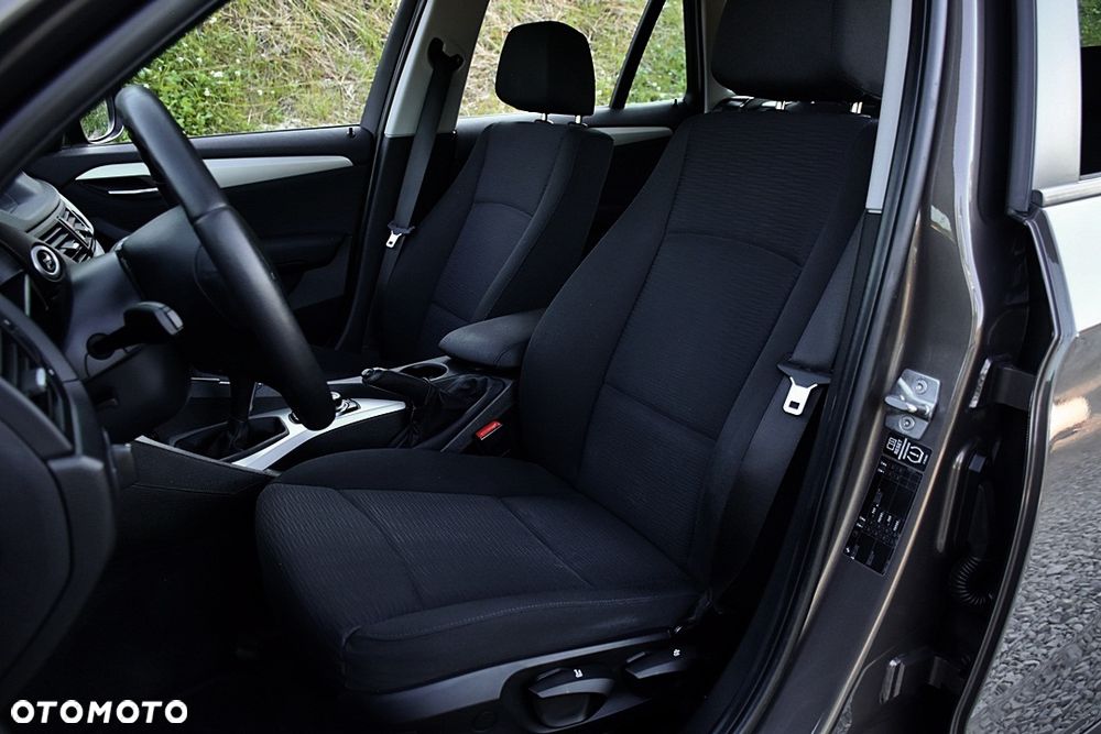 BMW X1 sDrive18d xLine - 7