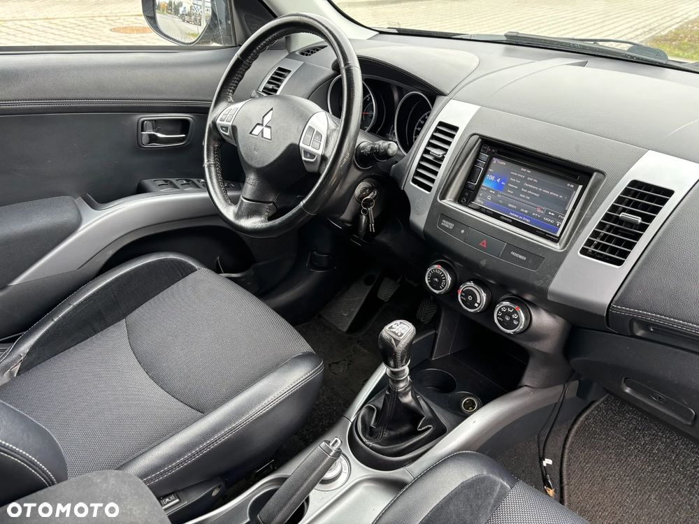 Mitsubishi Outlander 2.2 DI-D 4WD Invite - 7