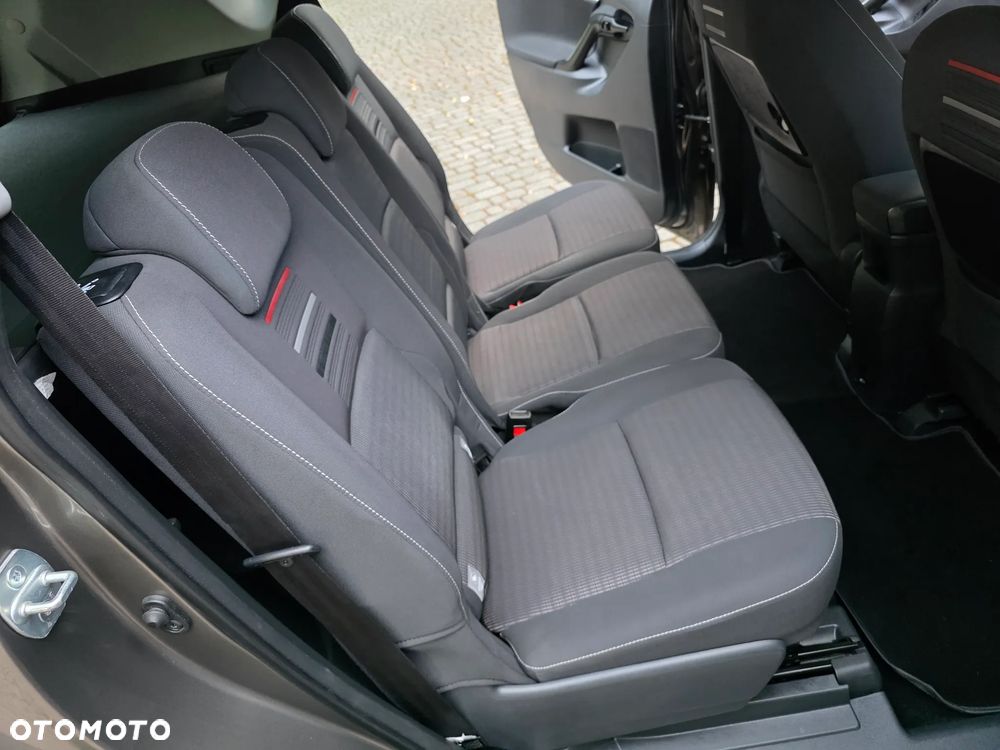 Toyota Verso 1.8 5-Sitzer Edition S+ - 17