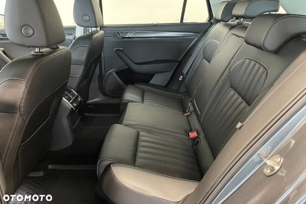 Skoda Superb 2.0 TDI 4x4 DSG Style - 13