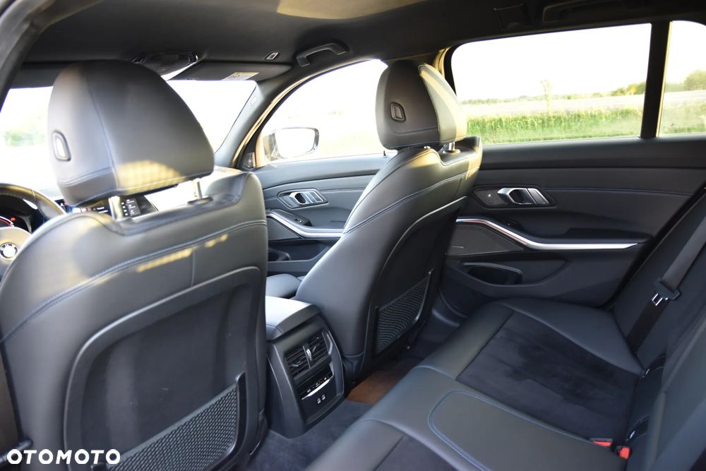 BMW Seria 3 320d mHEV M Sport - 17