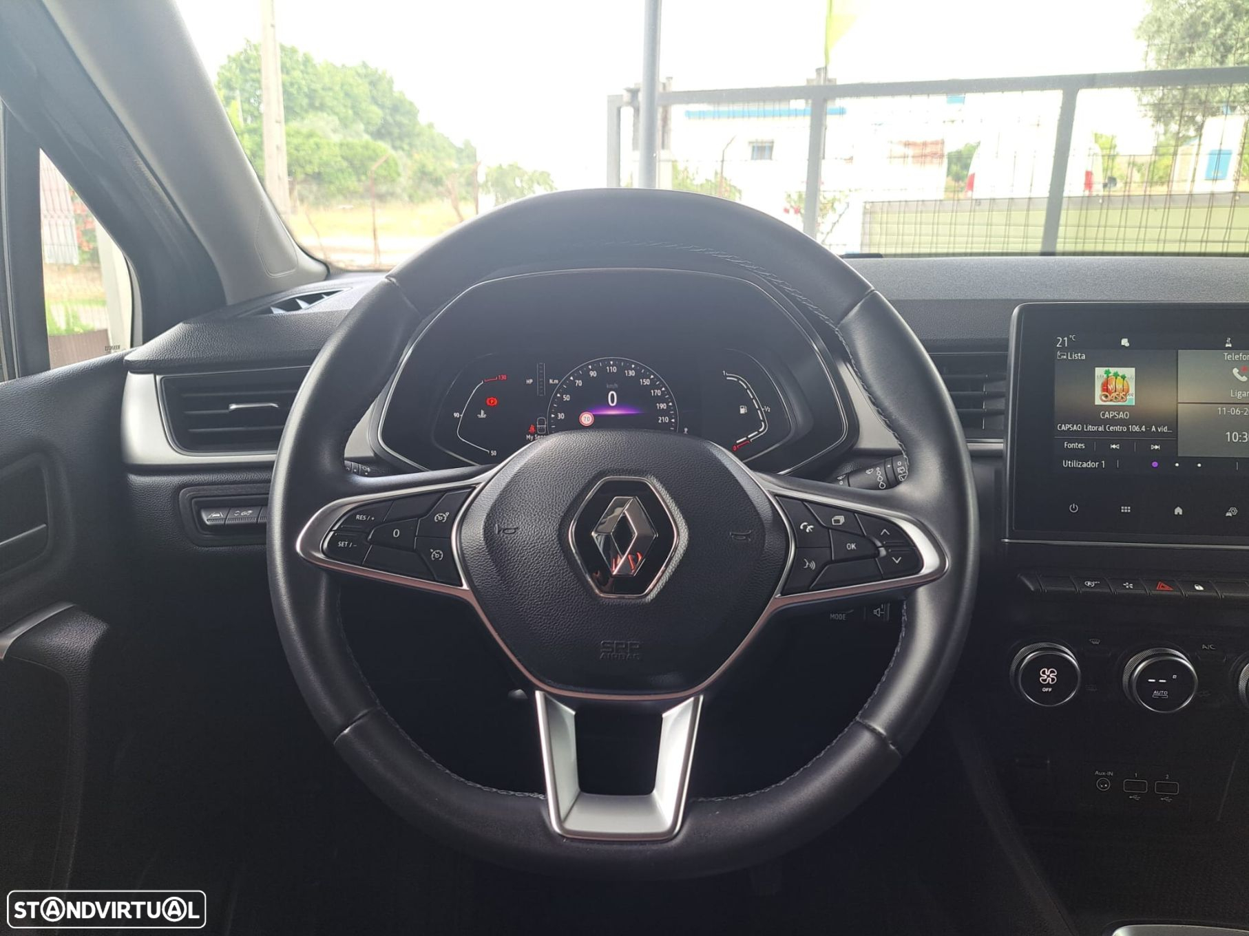 Renault Captur - 13