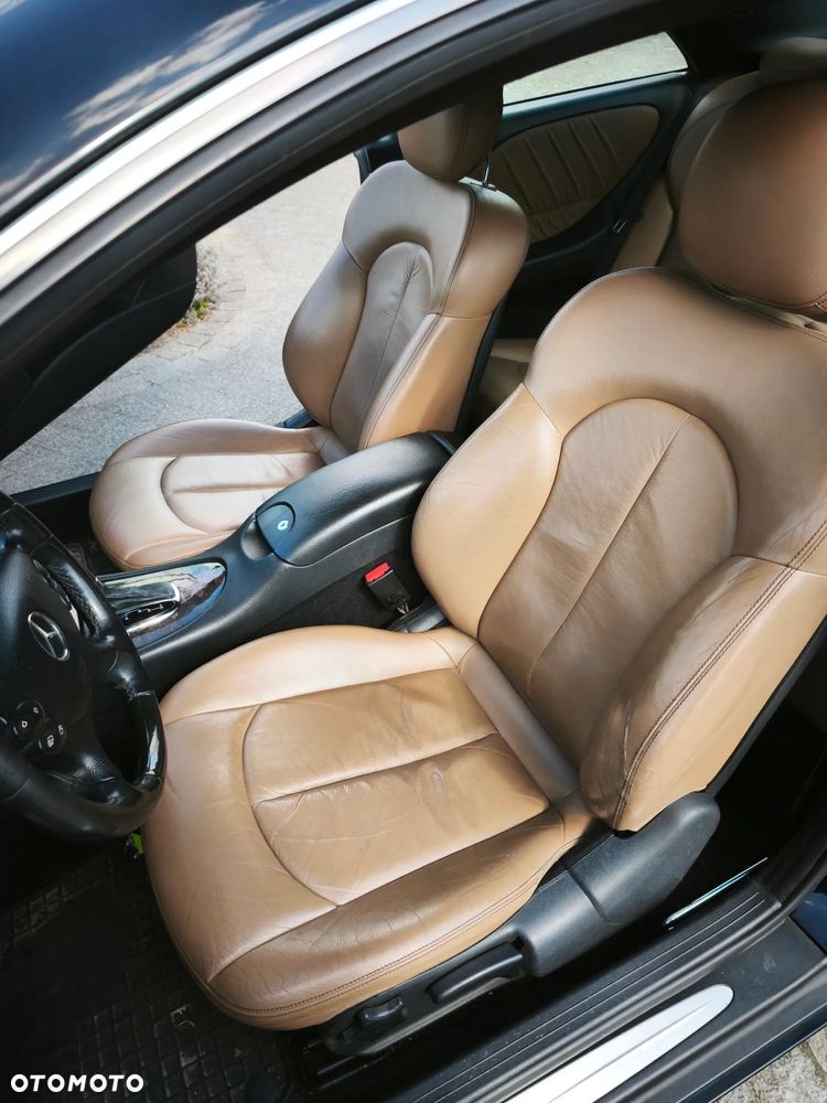 Mercedes-Benz CLK 220 CDI Automatik Avantgarde DPF - 12