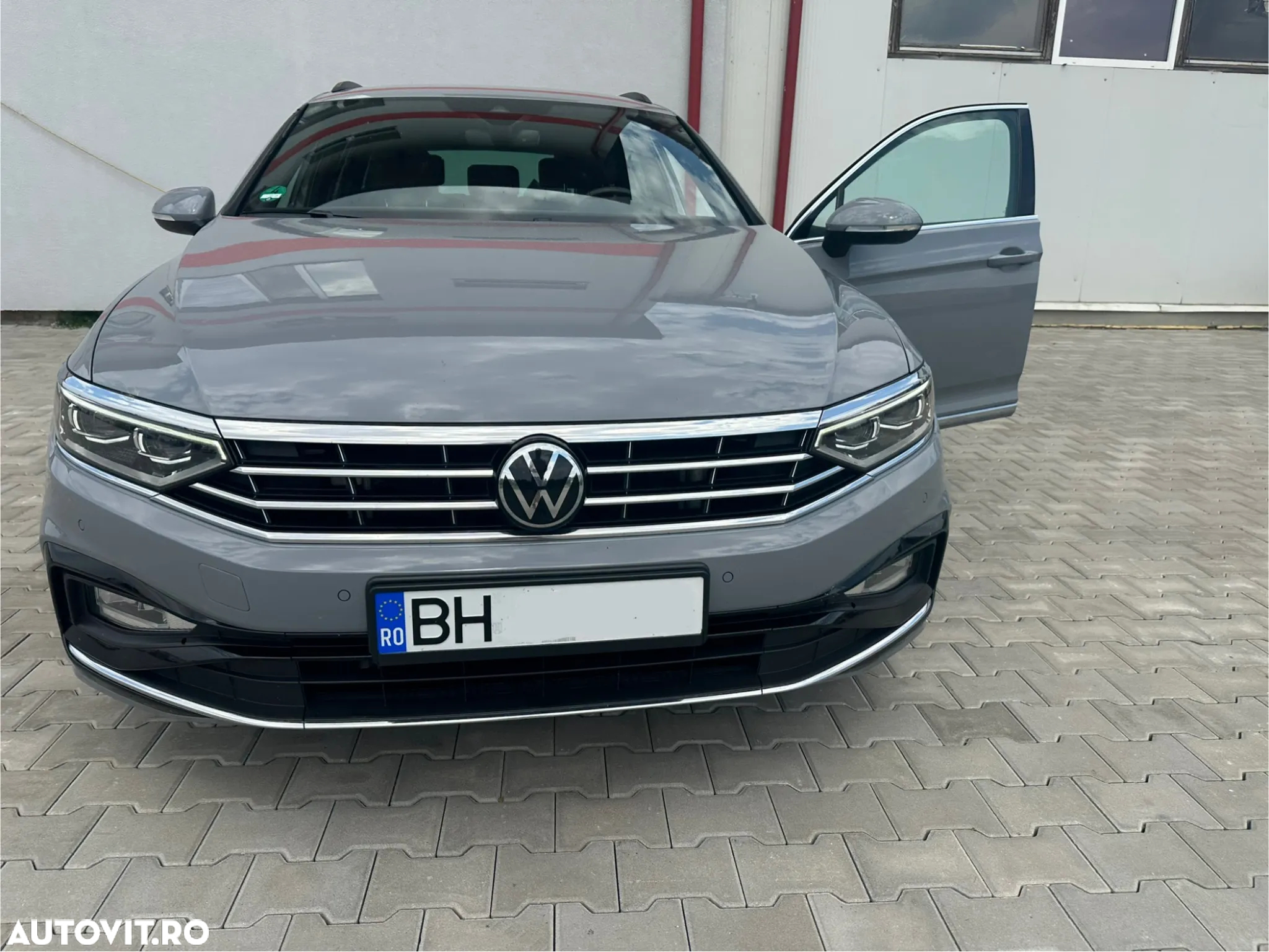 Volkswagen Passat 2.0 TDI SCR DSG - 2