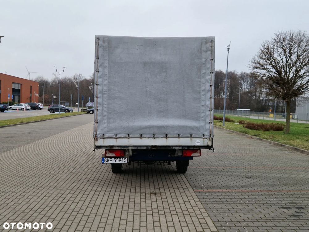 Mercedes-Benz Sprinter - 4
