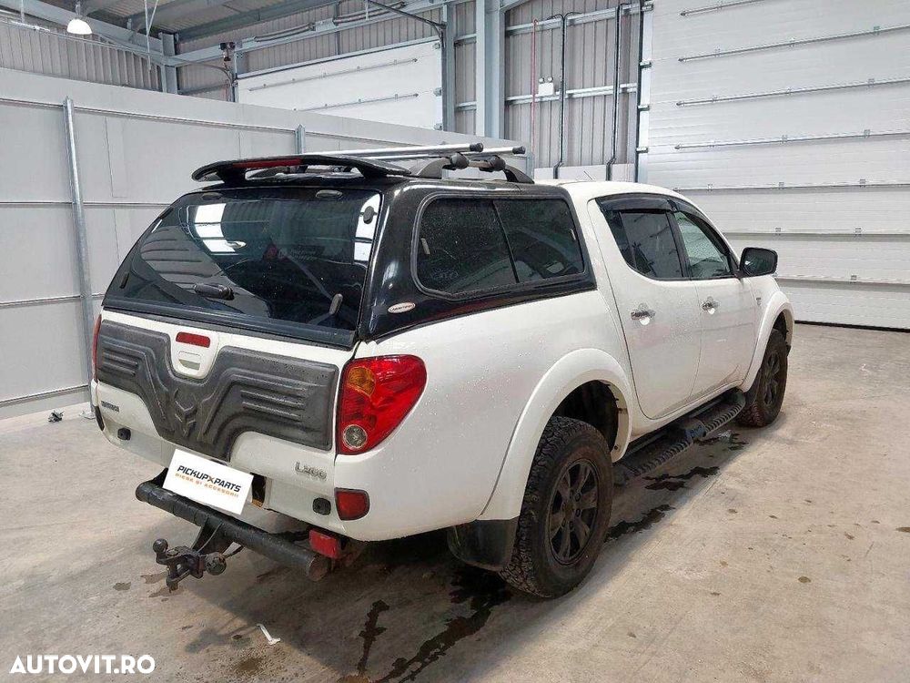 Dezmembrez Mitsubishi L200 2.5 Diesel 2013 - 11
