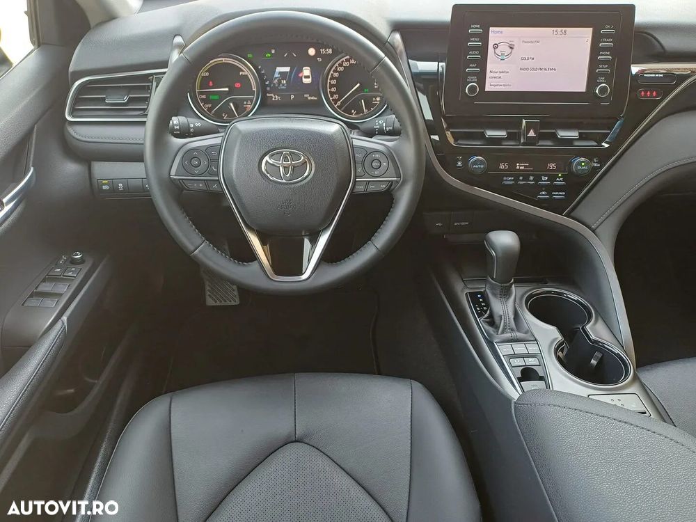 Toyota Camry 2.5 Business - 12