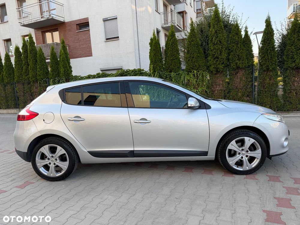 Renault Megane 1.6 16V 110 LIMITED - 6