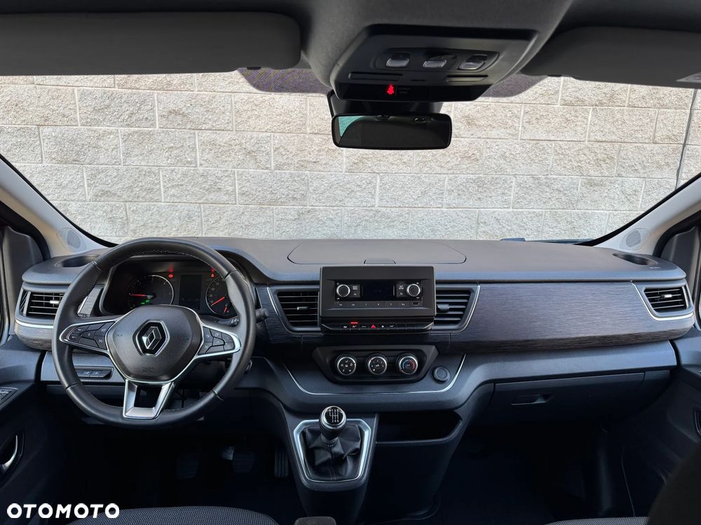 Renault Trafic 2.0 dCi - 10