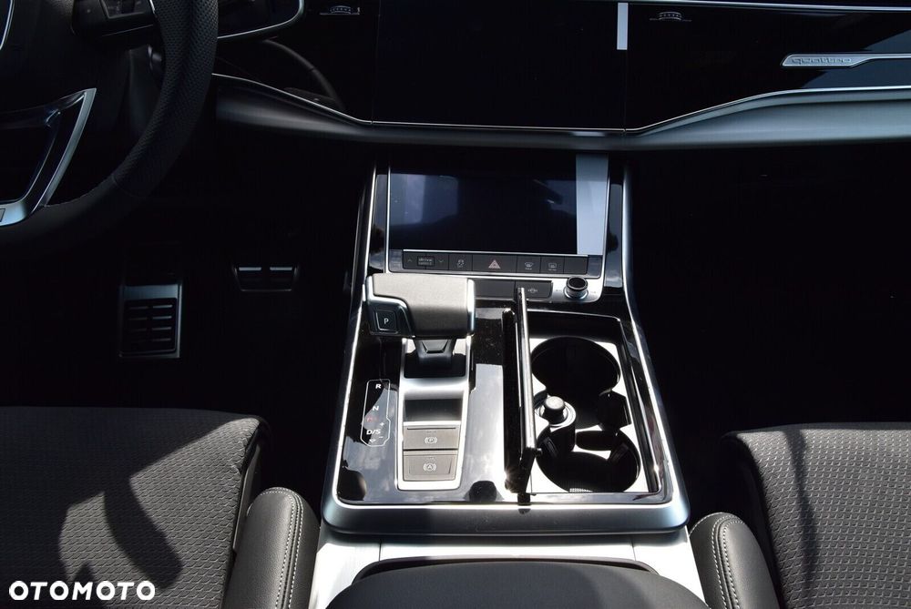 Audi Q7 - 11