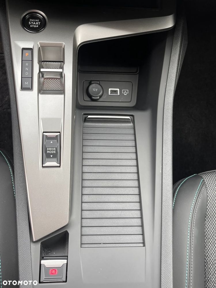 Peugeot 308 1.5 BlueHDi Allure S&S EAT8 - 15