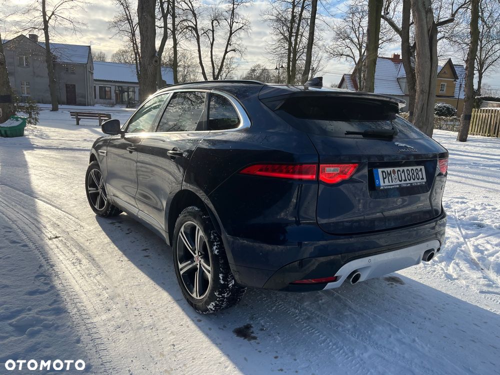 Jaguar F-Pace - 12