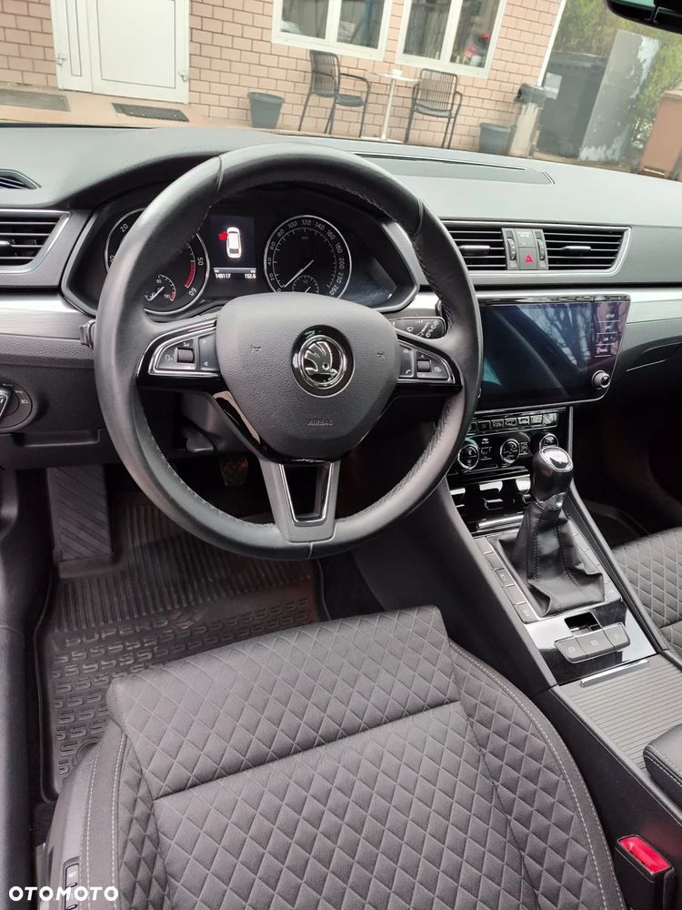 Skoda Superb 2.0 TDI Style - 16