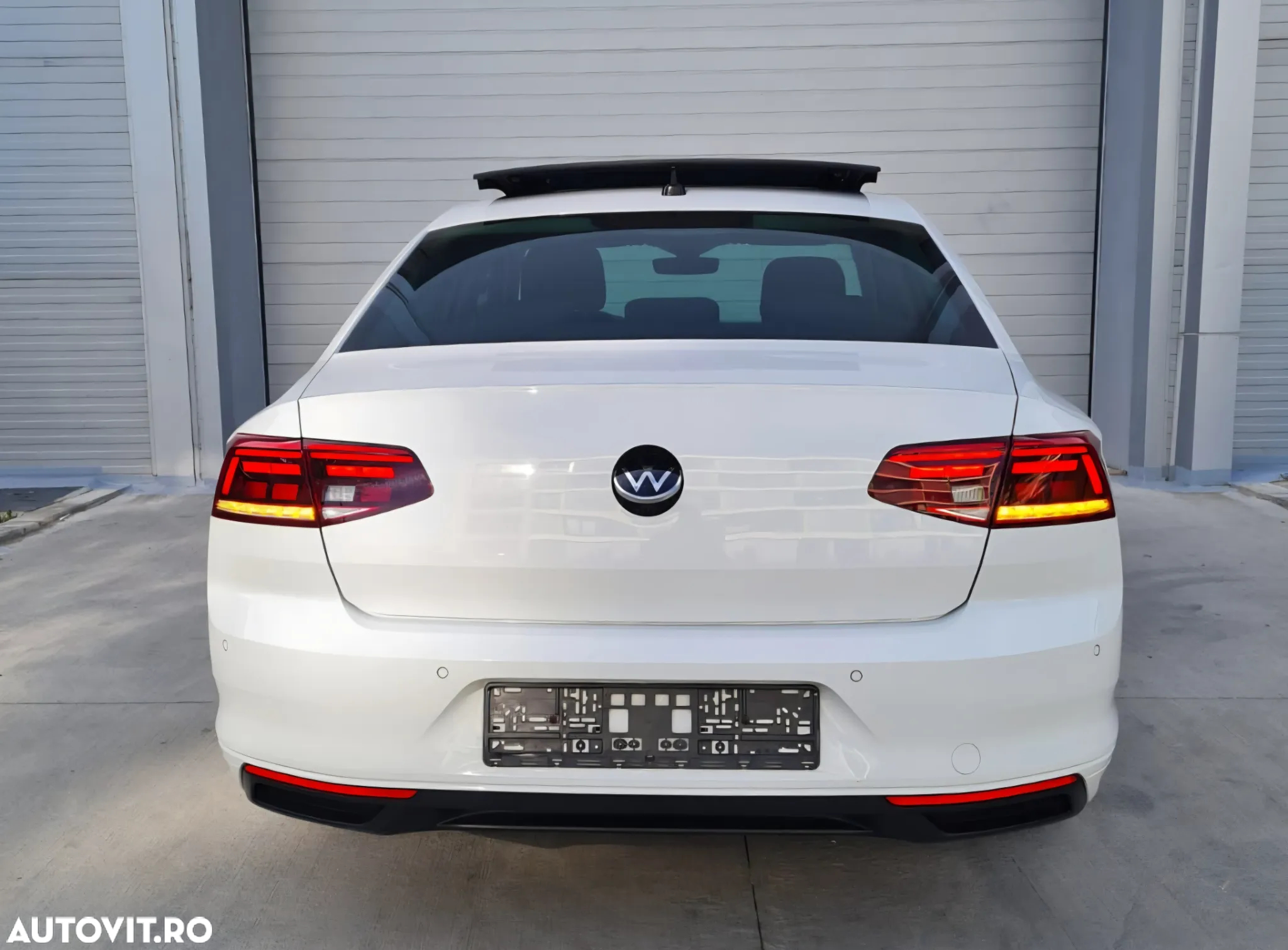 Volkswagen Passat 2.0 TDI (BlueMotion Technology) DSG Trendline - 5