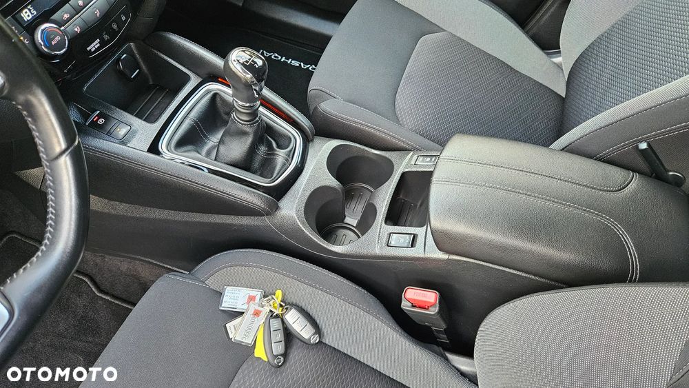 Nissan Qashqai 1.3 DIG-T Acenta - 23