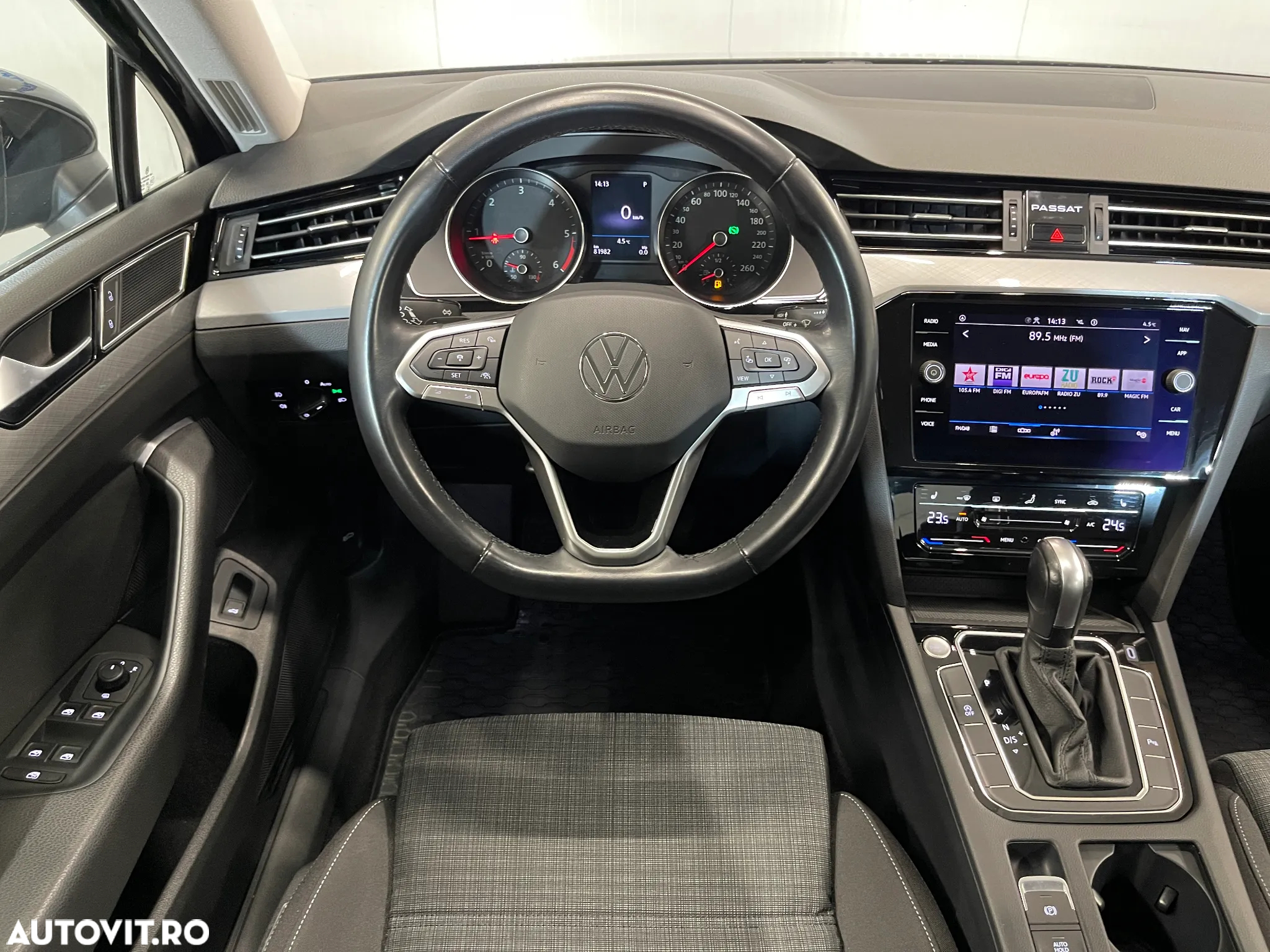 Volkswagen Passat 2.0 TDI DSG Comfortline - 6
