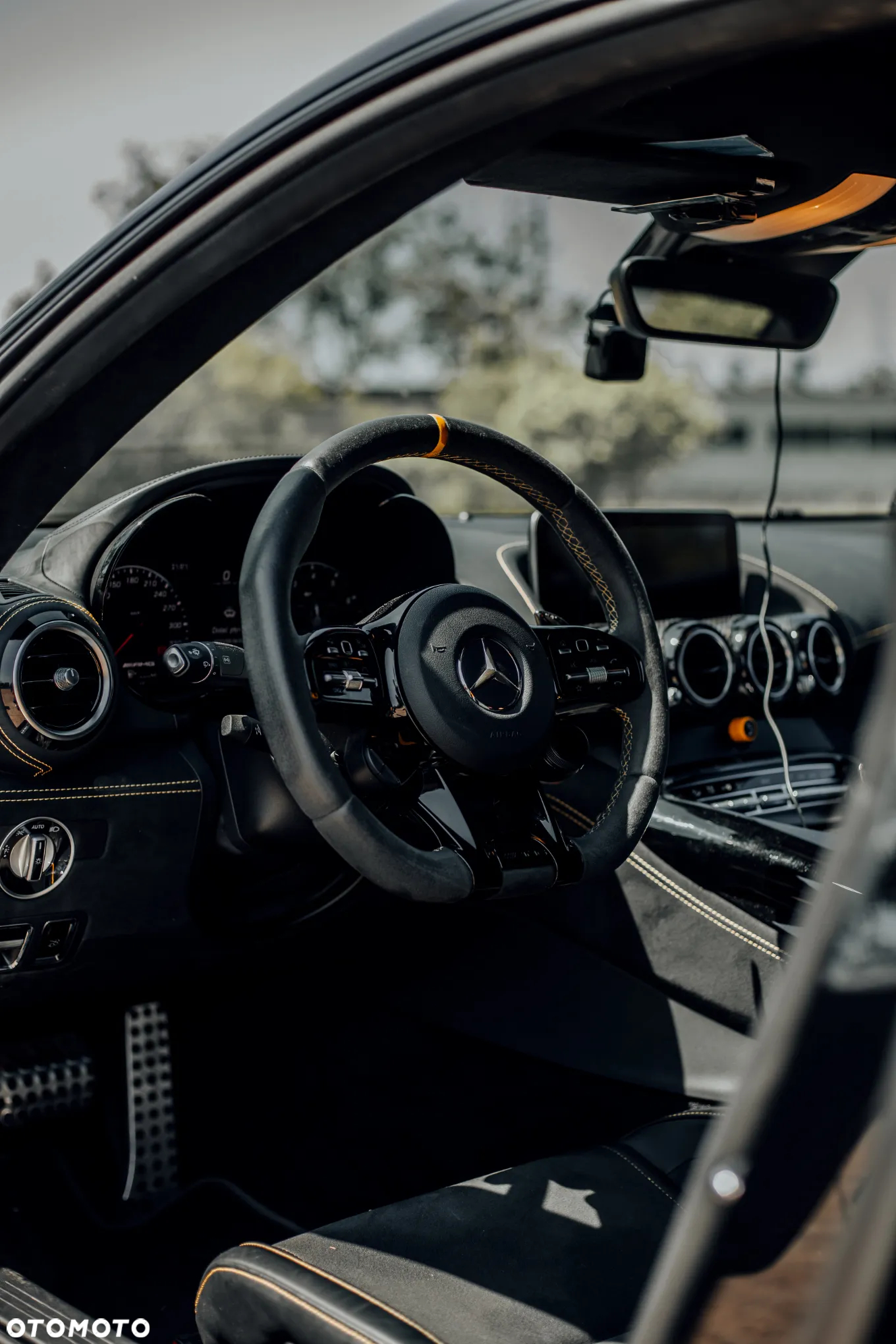 Mercedes-Benz AMG GT R - 7