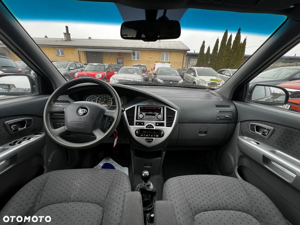 Kia Carens 2.0 EX - 16