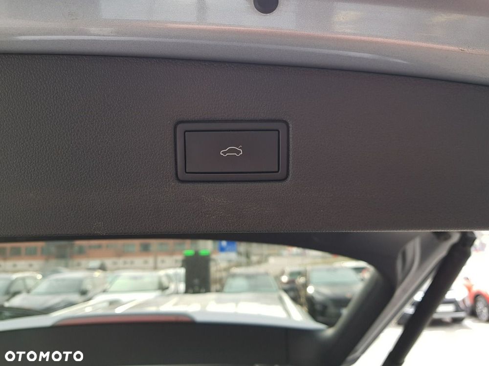 Volkswagen Tiguan Allspace 2.0 TDI Elegance DSG - 30