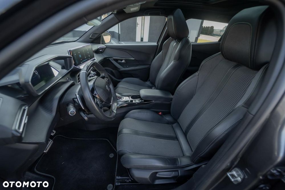 Peugeot 2008 BlueHDi 130 EAT8 GT Pack - 18