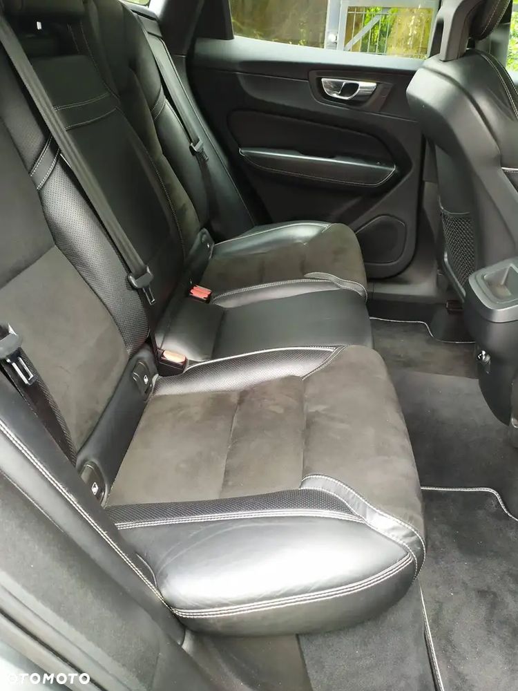 Volvo XC 60 D4 AWD R-Design - 15