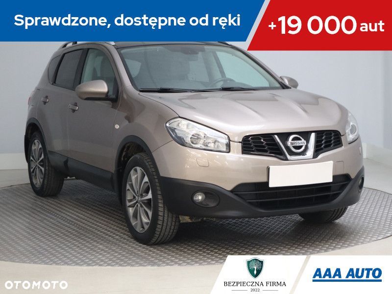 Nissan Qashqai - 2