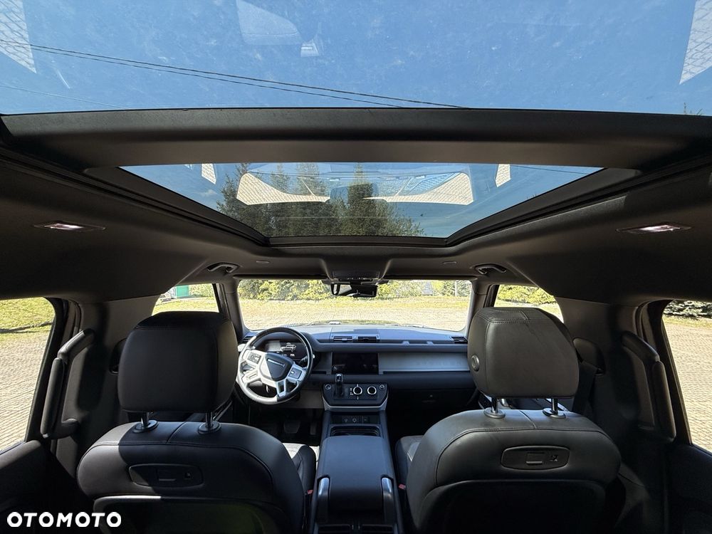 Land Rover Defender - 19