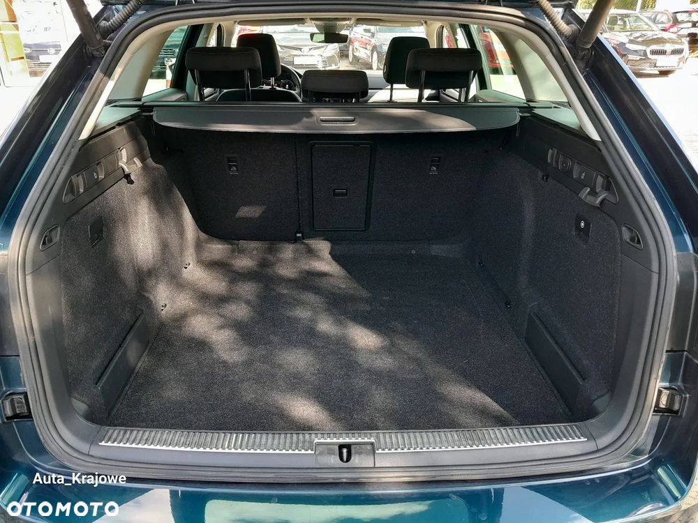 Skoda Superb 2.0 TDI SCR Style DSG - 38