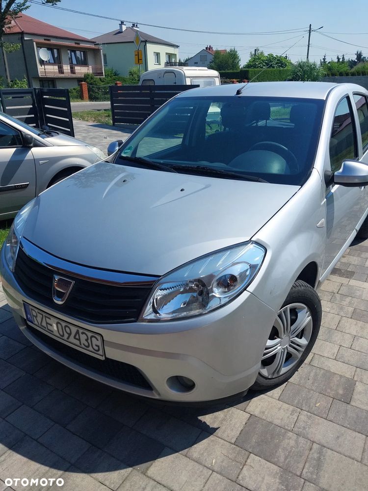 Dacia Sandero 1.2 16V 75 Laureate - 2