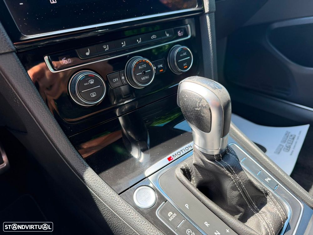 VW Golf 2.0 TSI R DSG - 38
