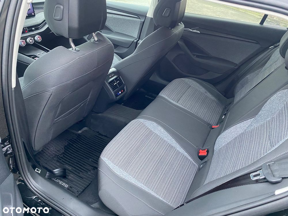 Skoda Superb 2.0 TDI DSG Ambition - 10