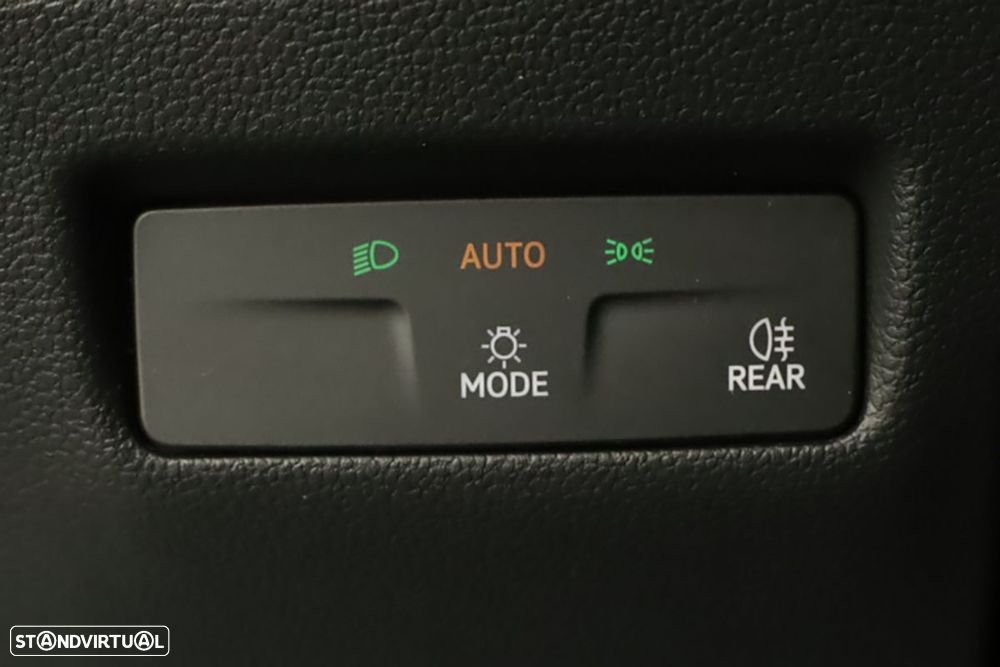 VW Passat Variant 1.5 TSI eHybrid DSG - 18