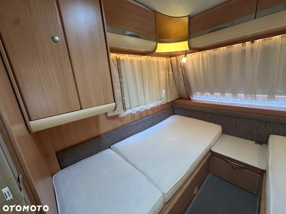 Adria ADORA 472 LU z napędem i markizą ze ścianami.  DMC 1300 - 32
