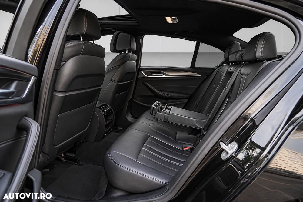 BMW Seria 5 530e Aut. M Sport Edition - 17