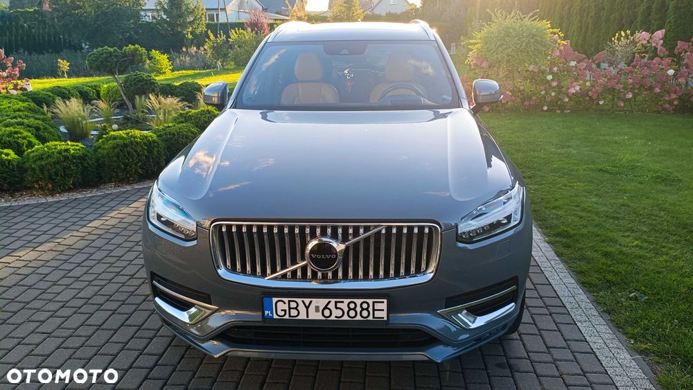 Volvo XC 90 - 8