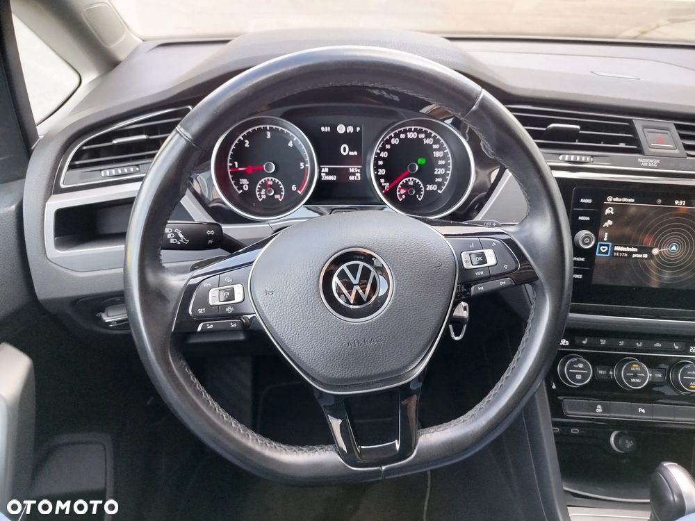 Volkswagen Touran - 7