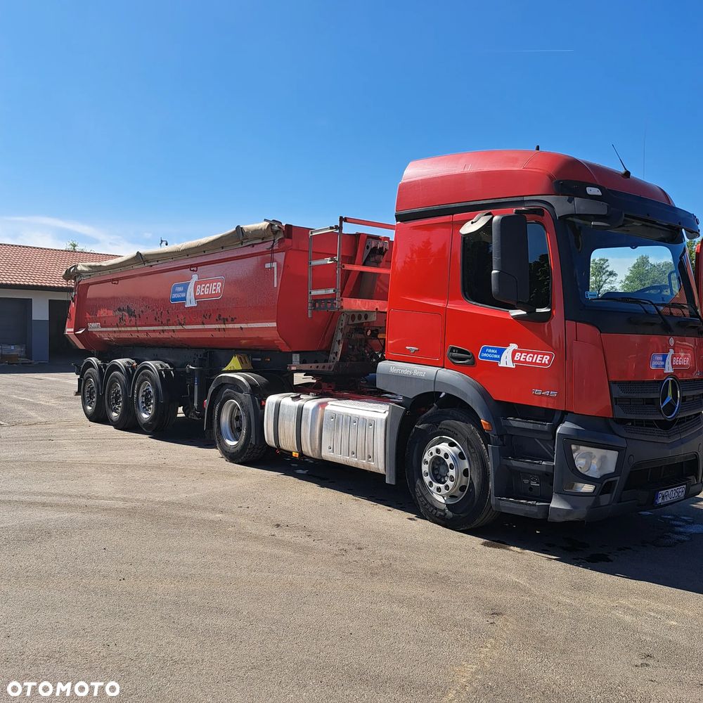 Mercedes-Benz Actros - 4