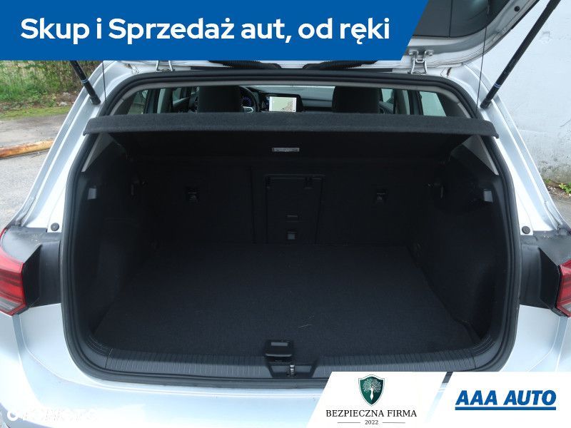 Volkswagen Golf - 14