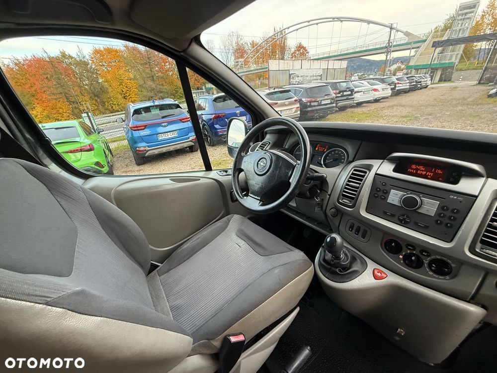 Opel Vivaro - 9