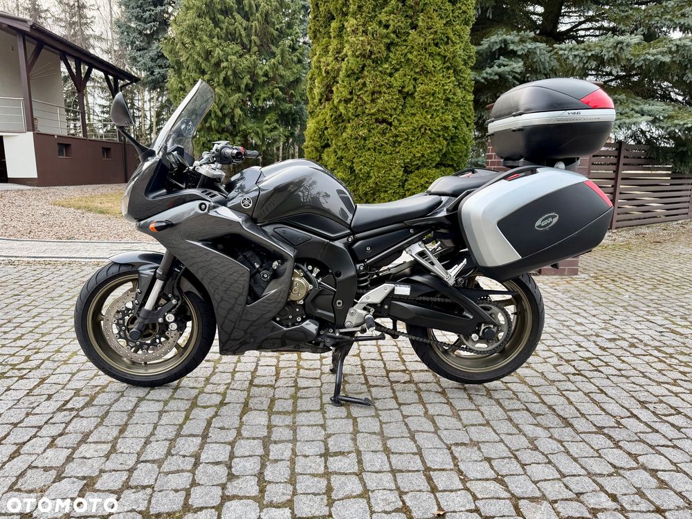 Yamaha FZ - 2