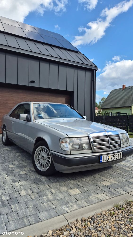 Mercedes-Benz W124 (1984-1993) - 28